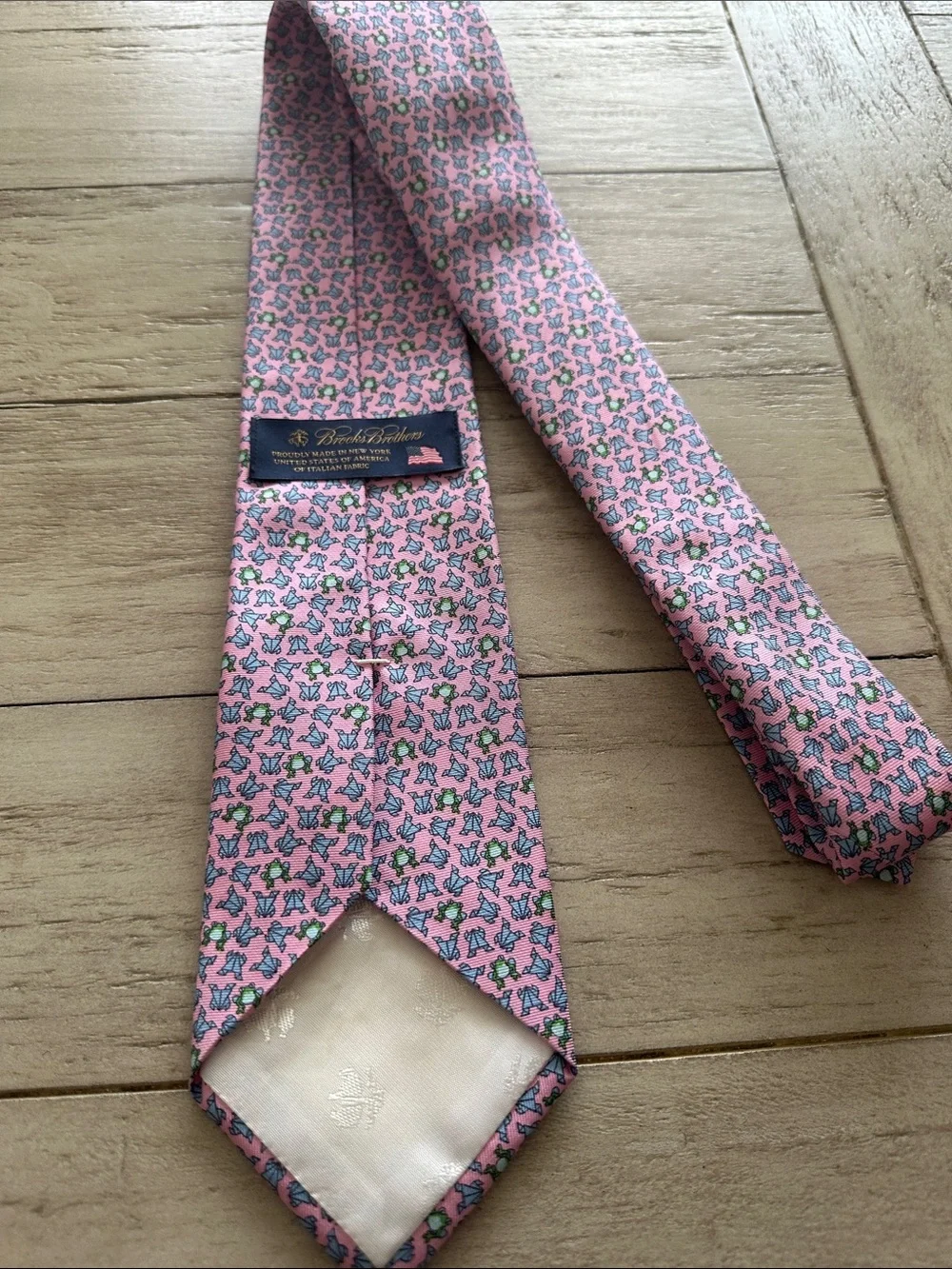 NWOT Brooks Brothers Pink Frog Origami Novelty Made in New York Silk USA - Picture 5 of 6